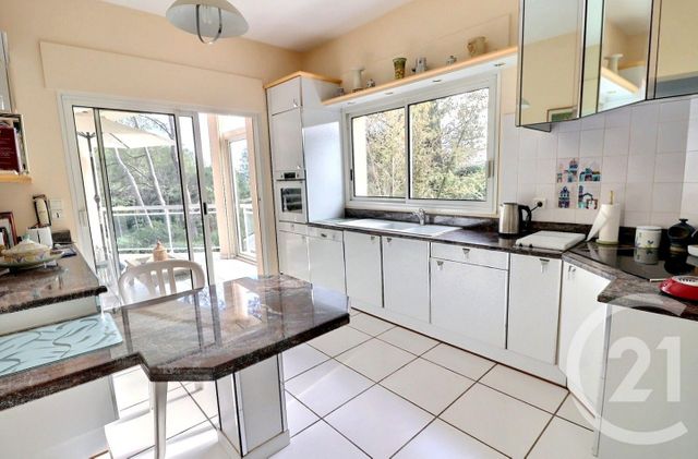 Afficher la photo en grand maison à vendre - 7 pièces - 200.0 m2 - ST RAPHAEL - 83 - PROVENCE-ALPES-COTE-D-AZUR - Century 21 Sud Habitat