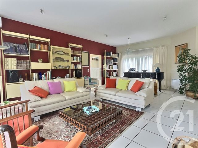 Afficher la photo en grand maison à vendre - 7 pièces - 200.0 m2 - ST RAPHAEL - 83 - PROVENCE-ALPES-COTE-D-AZUR - Century 21 Sud Habitat