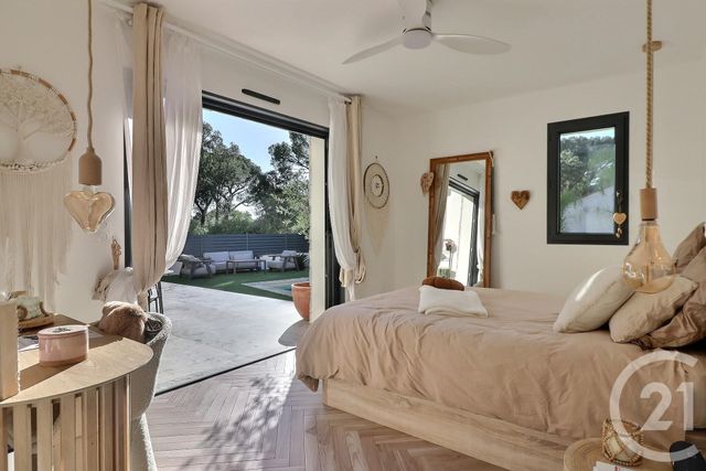 maison à vendre - 5 pièces - 145.0 m2 - FREJUS - 83 - PROVENCE-ALPES-COTE-D-AZUR - Century 21 Sud Habitat