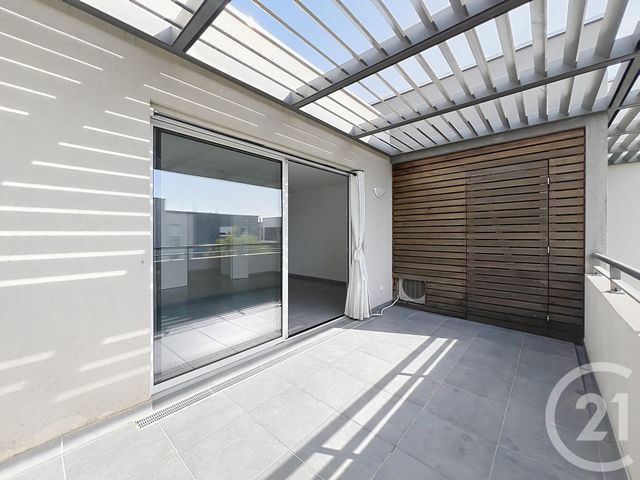 Appartement F3 à vendre - 3 pièces - 63.23 m2 - FREJUS - 83 - PROVENCE-ALPES-COTE-D-AZUR - Century 21 Sud Habitat