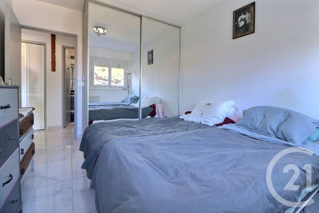 Afficher la photo en grand Appartement T3 à vendre - 3 pièces - 68.14 m2 - FREJUS - 83 - PROVENCE-ALPES-COTE-D-AZUR - Century 21 Sud Habitat