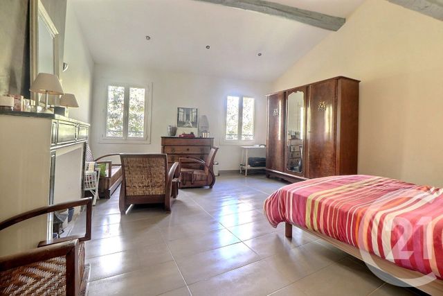 Appartement F3 à vendre - 3 pièces - 85.1 m2 - FREJUS - 83 - PROVENCE-ALPES-COTE-D-AZUR - Century 21 Sud Habitat