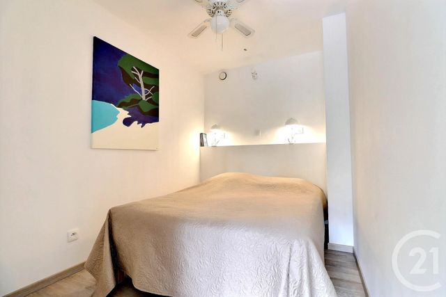 Appartement T2 à vendre - 2 pièces - 30.47 m2 - FREJUS - 83 - PROVENCE-ALPES-COTE-D-AZUR - Century 21 Sud Habitat