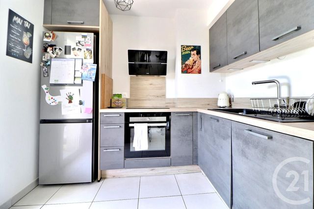 Appartement T3 à vendre - 3 pièces - 66.0 m2 - PUGET SUR ARGENS - 83 - PROVENCE-ALPES-COTE-D-AZUR - Century 21 Sud Habitat