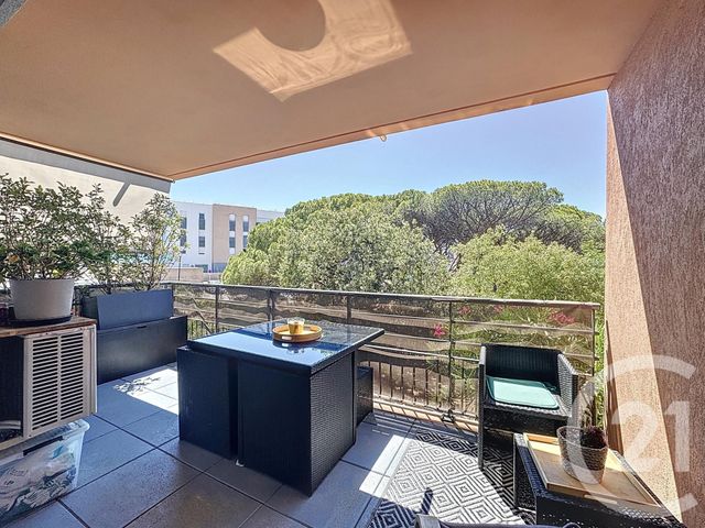 Afficher la photo en grand Appartement T4 à vendre - 4 pièces - 76.12 m2 - FREJUS - 83 - PROVENCE-ALPES-COTE-D-AZUR - Century 21 Sud Habitat