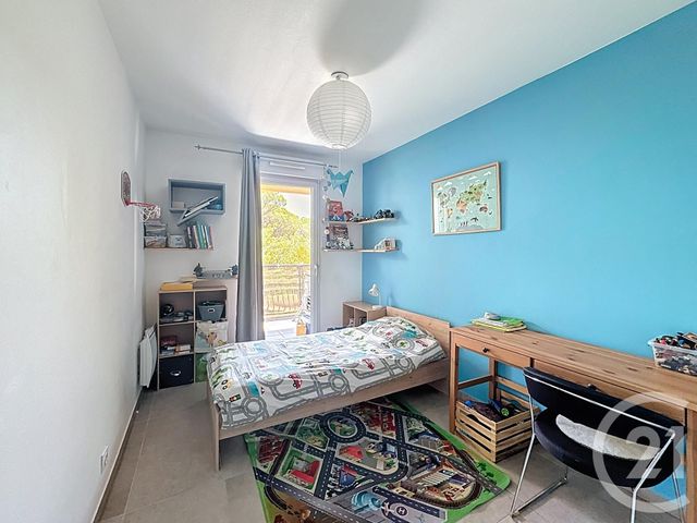 Afficher la photo en grand Appartement T4 à vendre - 4 pièces - 76.12 m2 - FREJUS - 83 - PROVENCE-ALPES-COTE-D-AZUR - Century 21 Sud Habitat