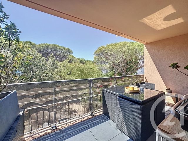 Appartement T4 à vendre - 4 pièces - 76.12 m2 - FREJUS - 83 - PROVENCE-ALPES-COTE-D-AZUR - Century 21 Sud Habitat
