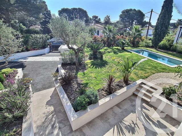 maison à vendre - 6 pièces - 184.0 m2 - ST RAPHAEL - 83 - PROVENCE-ALPES-COTE-D-AZUR - Century 21 Sud Habitat