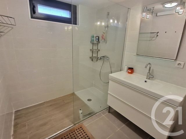 maison à vendre - 6 pièces - 184.0 m2 - ST RAPHAEL - 83 - PROVENCE-ALPES-COTE-D-AZUR - Century 21 Sud Habitat