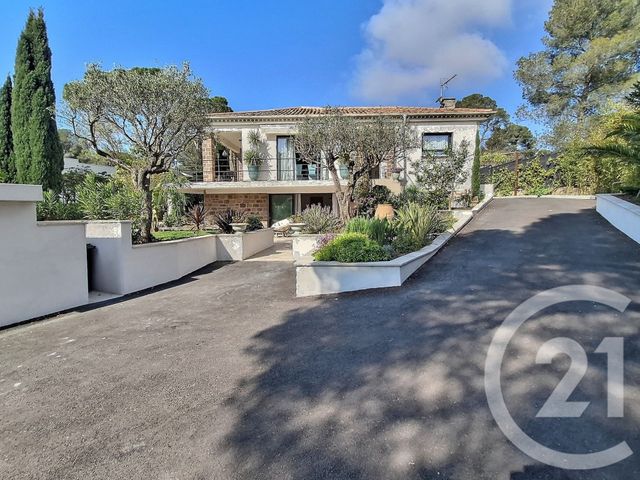 maison à vendre - 6 pièces - 184.0 m2 - ST RAPHAEL - 83 - PROVENCE-ALPES-COTE-D-AZUR - Century 21 Sud Habitat