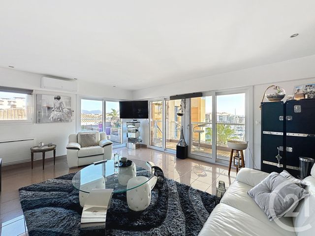 Appartement T6 à vendre - 6 pièces - 150.0 m2 - FREJUS - 83 - PROVENCE-ALPES-COTE-D-AZUR - Century 21 Sud Habitat