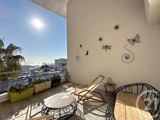 Appartement T6 à vendre - 6 pièces - 150.0 m2 - FREJUS - 83 - PROVENCE-ALPES-COTE-D-AZUR - Century 21 Sud Habitat