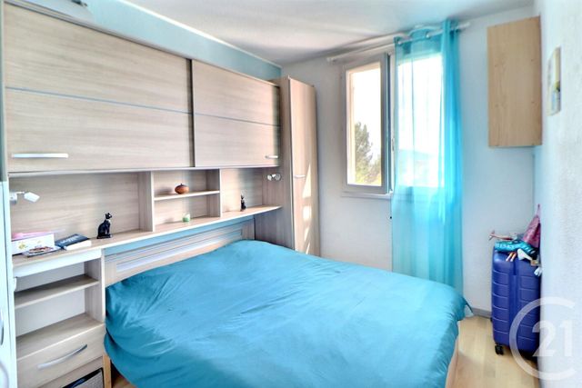 Appartement T2 à vendre - 2 pièces - 26.0 m2 - FREJUS - 83 - PROVENCE-ALPES-COTE-D-AZUR - Century 21 Sud Habitat