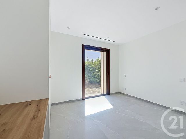 maison à vendre - 7 pièces - 182.0 m2 - ROQUEBRUNE SUR ARGENS - 83 - PROVENCE-ALPES-COTE-D-AZUR - Century 21 Sud Habitat