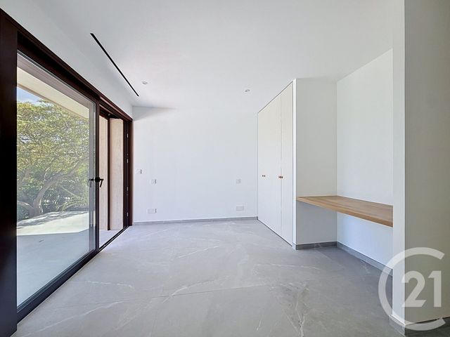 maison à vendre - 7 pièces - 182.0 m2 - ROQUEBRUNE SUR ARGENS - 83 - PROVENCE-ALPES-COTE-D-AZUR - Century 21 Sud Habitat