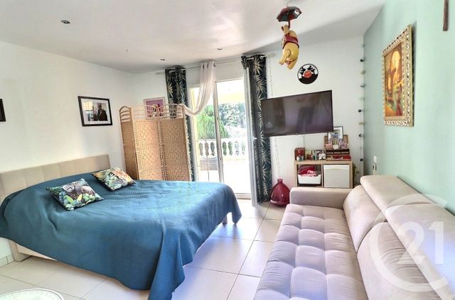 Afficher la photo en grand maison à vendre - 6 pièces - 195.0 m2 - FREJUS - 83 - PROVENCE-ALPES-COTE-D-AZUR - Century 21 Sud Habitat