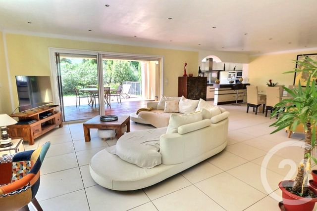 Afficher la photo en grand maison à vendre - 6 pièces - 195.0 m2 - FREJUS - 83 - PROVENCE-ALPES-COTE-D-AZUR - Century 21 Sud Habitat