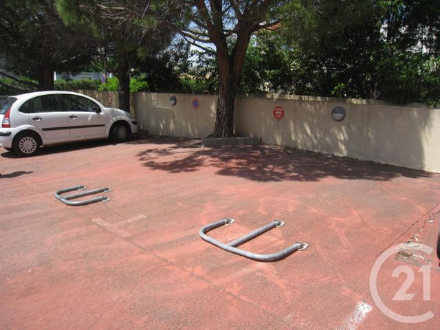 Afficher la photo en grand Appartement T2 à vendre - 2 pièces - 34.86 m2 - ST RAPHAEL - 83 - PROVENCE-ALPES-COTE-D-AZUR - Century 21 Sud Habitat