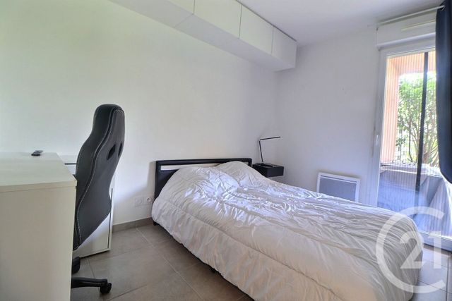 Appartement T3 à vendre - 3 pièces - 55.04 m2 - FREJUS - 83 - PROVENCE-ALPES-COTE-D-AZUR - Century 21 Sud Habitat