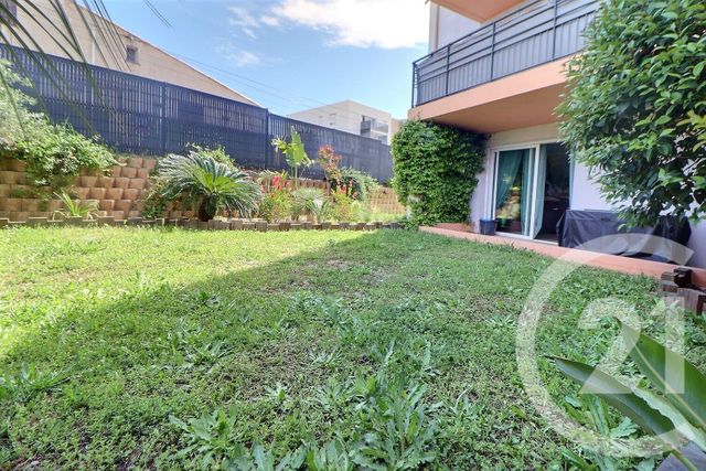 Appartement T3 à vendre - 3 pièces - 55.04 m2 - FREJUS - 83 - PROVENCE-ALPES-COTE-D-AZUR - Century 21 Sud Habitat