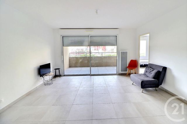 Appartement T2 à vendre - 2 pièces - 49.15 m2 - FREJUS - 83 - PROVENCE-ALPES-COTE-D-AZUR - Century 21 Sud Habitat