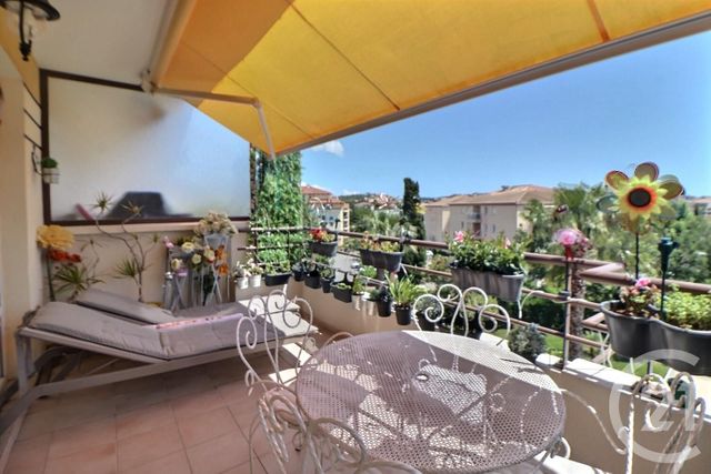 Appartement T3 à vendre - 3 pièces - 66.0 m2 - FREJUS - 83 - PROVENCE-ALPES-COTE-D-AZUR - Century 21 Sud Habitat
