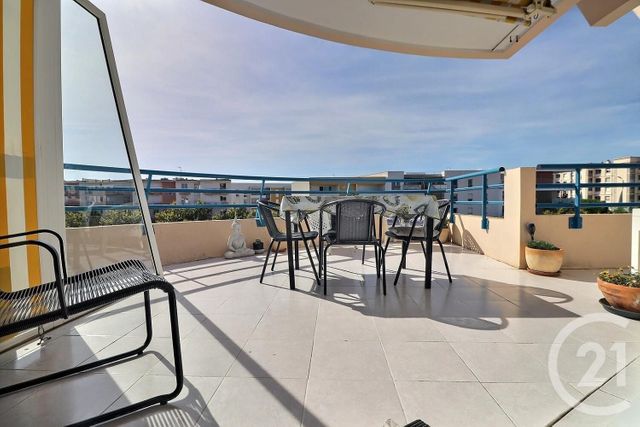 Appartement T3 à vendre - 3 pièces - 71.0 m2 - FREJUS - 83 - PROVENCE-ALPES-COTE-D-AZUR - Century 21 Sud Habitat