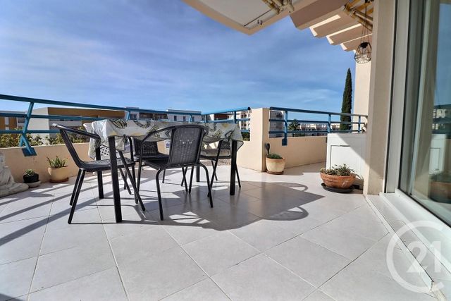 Appartement T3 à vendre - 3 pièces - 71.0 m2 - FREJUS - 83 - PROVENCE-ALPES-COTE-D-AZUR - Century 21 Sud Habitat