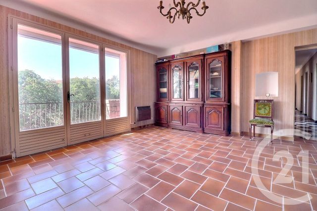 maison à vendre - 7 pièces - 199.28 m2 - ROQUEBRUNE SUR ARGENS - 83 - PROVENCE-ALPES-COTE-D-AZUR - Century 21 Sud Habitat