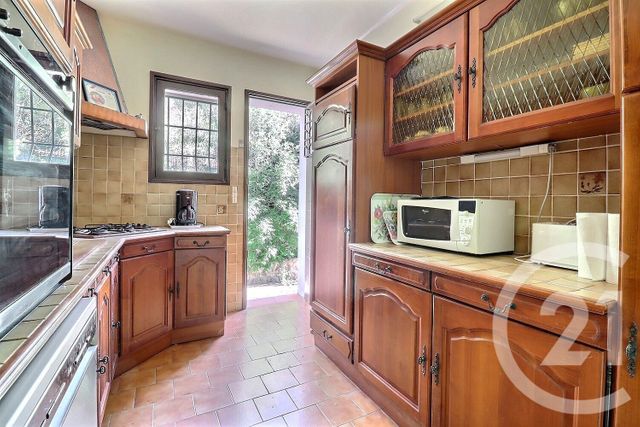 maison à vendre - 7 pièces - 199.28 m2 - ROQUEBRUNE SUR ARGENS - 83 - PROVENCE-ALPES-COTE-D-AZUR - Century 21 Sud Habitat