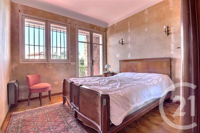 maison à vendre - 7 pièces - 199.28 m2 - ROQUEBRUNE SUR ARGENS - 83 - PROVENCE-ALPES-COTE-D-AZUR - Century 21 Sud Habitat