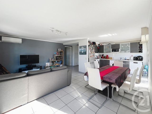 Appartement T3 à vendre - 3 pièces - 68.0 m2 - FREJUS - 83 - PROVENCE-ALPES-COTE-D-AZUR - Century 21 Sud Habitat
