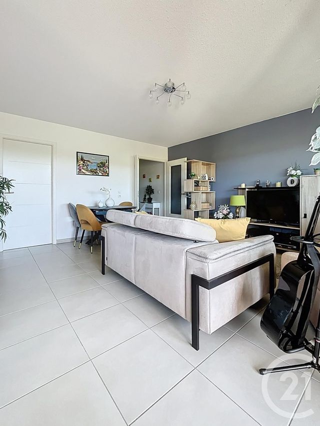 Appartement T2 à vendre - 2 pièces - 55.32 m2 - FREJUS - 83 - PROVENCE-ALPES-COTE-D-AZUR - Century 21 Sud Habitat