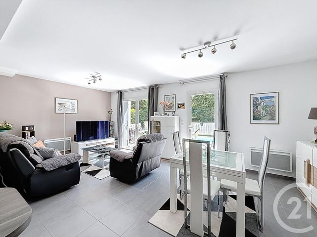 maison à vendre - 4 pièces - 90.64 m2 - ROQUEBRUNE SUR ARGENS - 83 - PROVENCE-ALPES-COTE-D-AZUR - Century 21 Sud Habitat