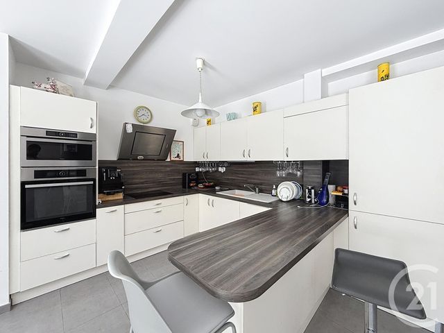 maison à vendre - 4 pièces - 90.64 m2 - ROQUEBRUNE SUR ARGENS - 83 - PROVENCE-ALPES-COTE-D-AZUR - Century 21 Sud Habitat