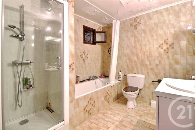 maison à vendre - 5 pièces - 106.08 m2 - FREJUS - 83 - PROVENCE-ALPES-COTE-D-AZUR - Century 21 Sud Habitat