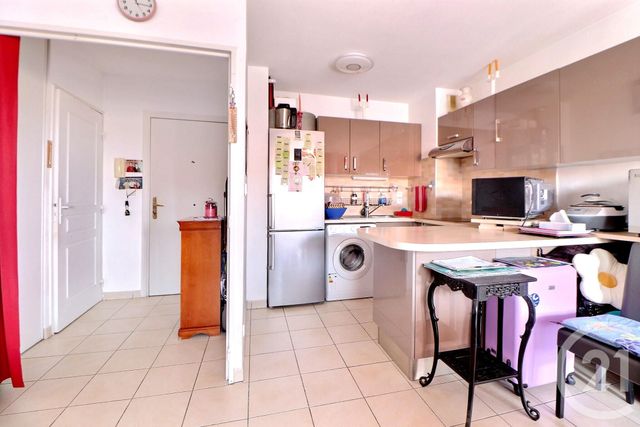 Appartement T2 à vendre - 2 pièces - 43.2 m2 - FREJUS - 83 - PROVENCE-ALPES-COTE-D-AZUR - Century 21 Sud Habitat