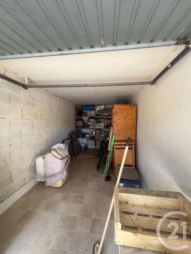 Appartement Studio à vendre - 1 pièce - 24.7 m2 - FREJUS - 83 - PROVENCE-ALPES-COTE-D-AZUR - Century 21 Sud Habitat