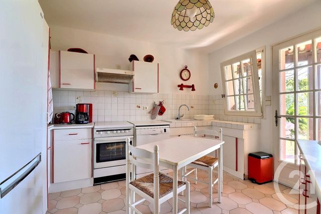 Afficher la photo en grand maison à vendre - 4 pièces - 122.63 m2 - FREJUS - 83 - PROVENCE-ALPES-COTE-D-AZUR - Century 21 Sud Habitat