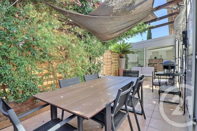 Appartement T2 à vendre - 3 pièces - 48.12 m2 - ST RAPHAEL - 83 - PROVENCE-ALPES-COTE-D-AZUR - Century 21 Sud Habitat