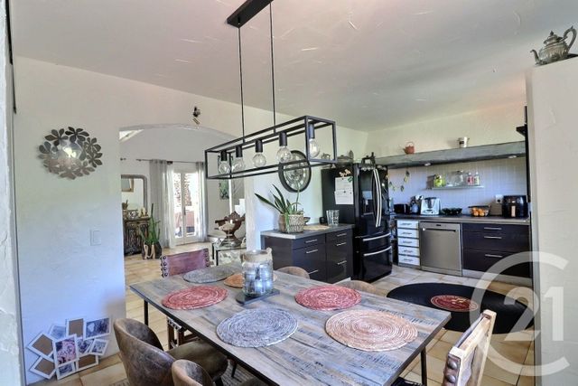 maison à vendre - 5 pièces - 125.0 m2 - FREJUS - 83 - PROVENCE-ALPES-COTE-D-AZUR - Century 21 Sud Habitat