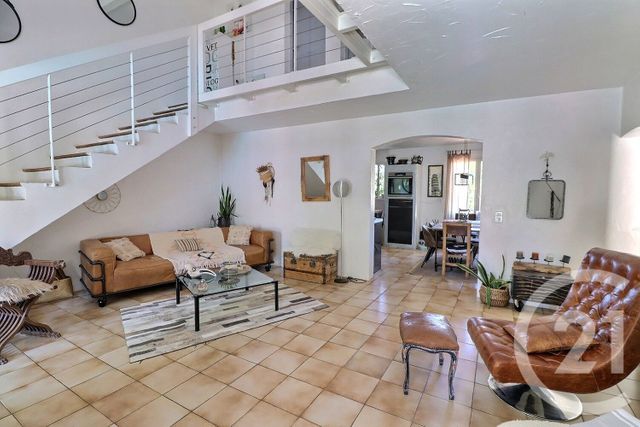 maison à vendre - 5 pièces - 125.0 m2 - FREJUS - 83 - PROVENCE-ALPES-COTE-D-AZUR - Century 21 Sud Habitat