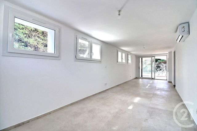 Afficher la photo en grand Appartement T2 à vendre - 2 pièces - 48.1 m2 - ST AYGULF - 83 - PROVENCE-ALPES-COTE-D-AZUR - Century 21 Sud Habitat