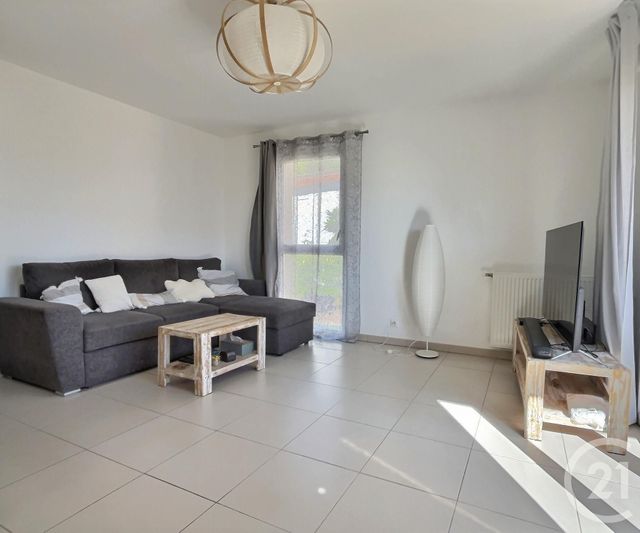 Appartement T2 à vendre - 2 pièces - 42.25 m2 - FREJUS - 83 - PROVENCE-ALPES-COTE-D-AZUR - Century 21 Sud Habitat