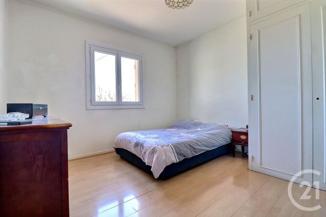Afficher la photo en grand maison à vendre - 9 pièces - 237.0 m2 - FREJUS - 83 - PROVENCE-ALPES-COTE-D-AZUR - Century 21 Sud Habitat