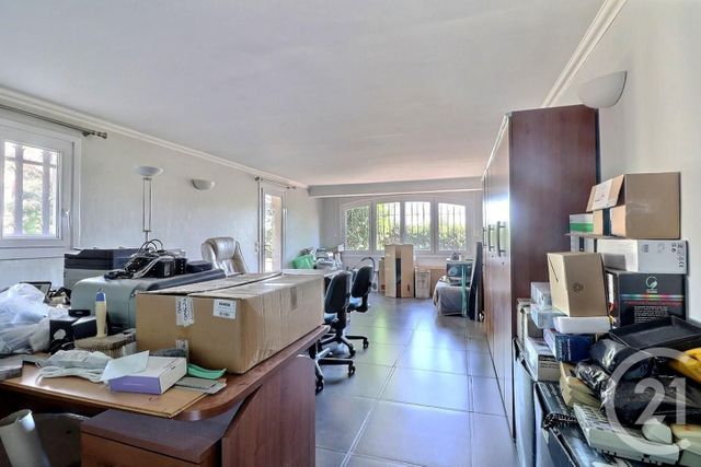 Afficher la photo en grand maison à vendre - 9 pièces - 237.0 m2 - FREJUS - 83 - PROVENCE-ALPES-COTE-D-AZUR - Century 21 Sud Habitat