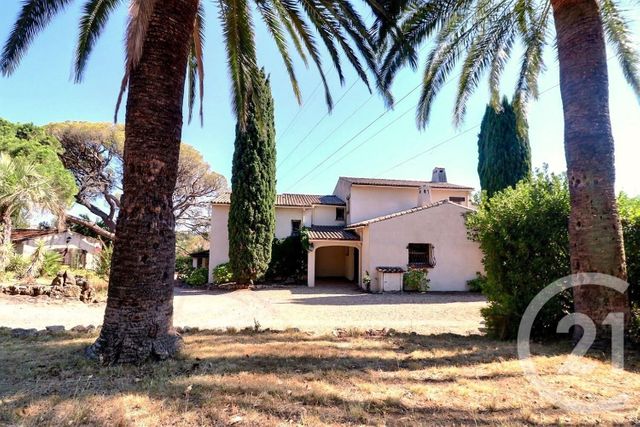 Afficher la photo en grand maison à vendre - 9 pièces - 237.0 m2 - FREJUS - 83 - PROVENCE-ALPES-COTE-D-AZUR - Century 21 Sud Habitat