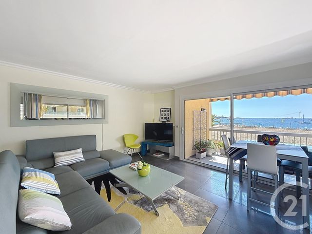 Appartement T4 à vendre - 4 pièces - 89.69 m2 - FREJUS - 83 - PROVENCE-ALPES-COTE-D-AZUR - Century 21 Sud Habitat