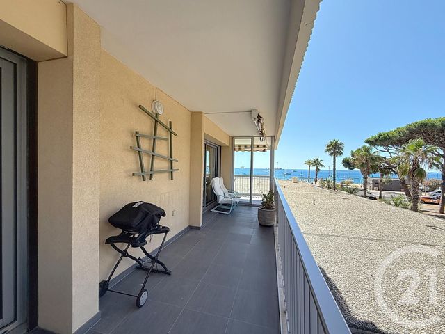 Appartement T4 à vendre - 4 pièces - 89.69 m2 - FREJUS - 83 - PROVENCE-ALPES-COTE-D-AZUR - Century 21 Sud Habitat