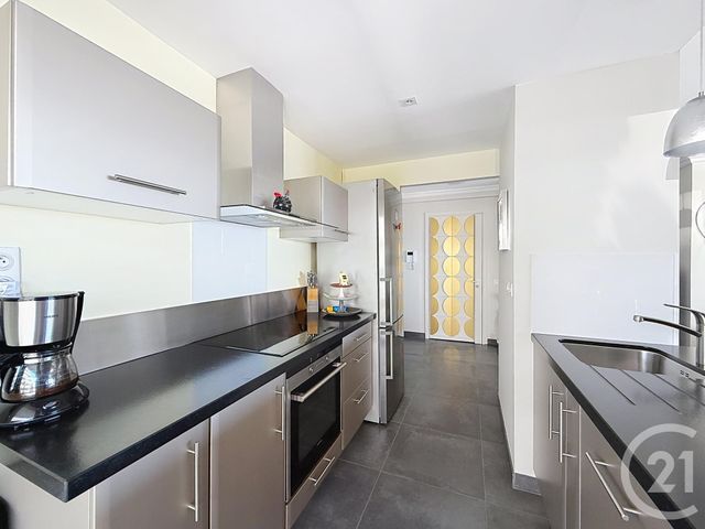 Appartement T4 à vendre - 4 pièces - 89.69 m2 - FREJUS - 83 - PROVENCE-ALPES-COTE-D-AZUR - Century 21 Sud Habitat